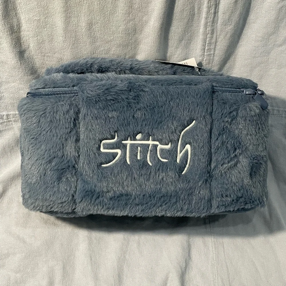 NEW Walt Disney Parks Plush Embroidered Makeup Bag Cosmetics‎ Case - Stitch